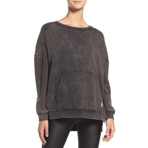 Reebok Tops - Reebok Studio Favorites Oversize Sweatshirt